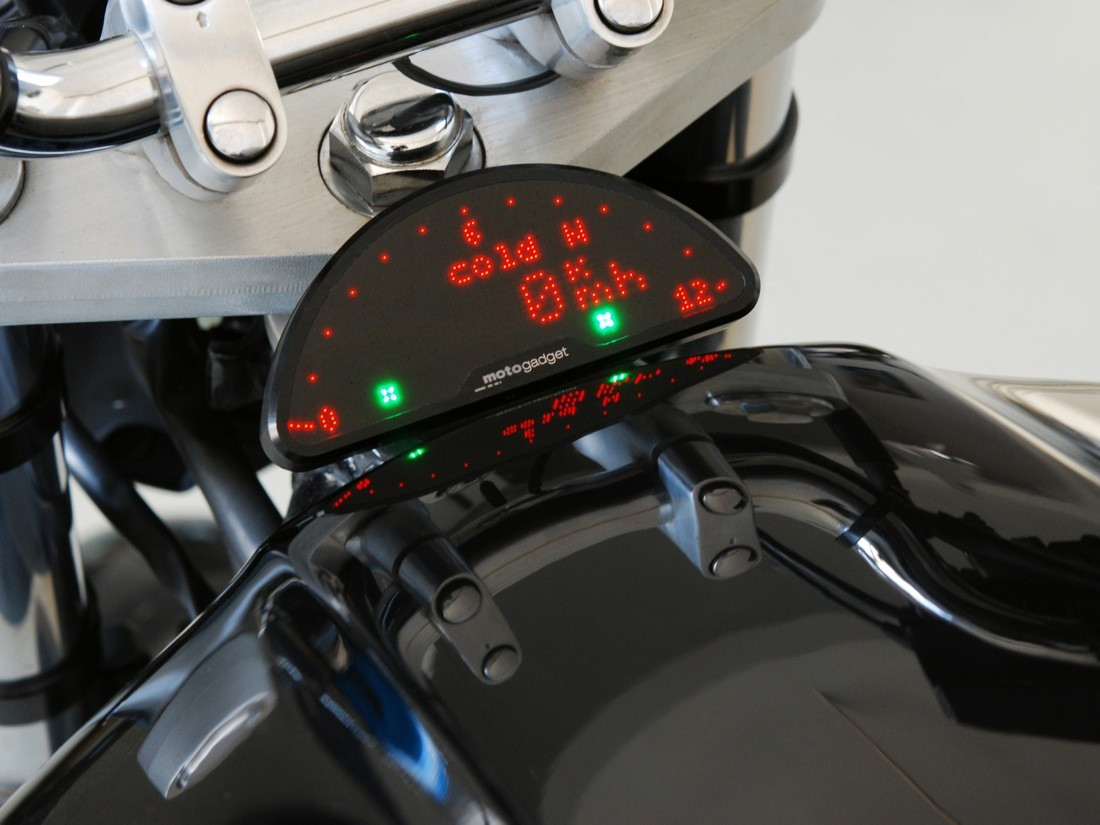 Tableaux de bord numérique Motogadget Motoscope Pro homologué - vue 4