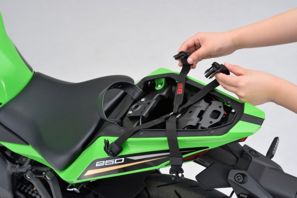 Sacoche de selle Henlybegins 5.5L DH-747 DAYTONA - vue 2
