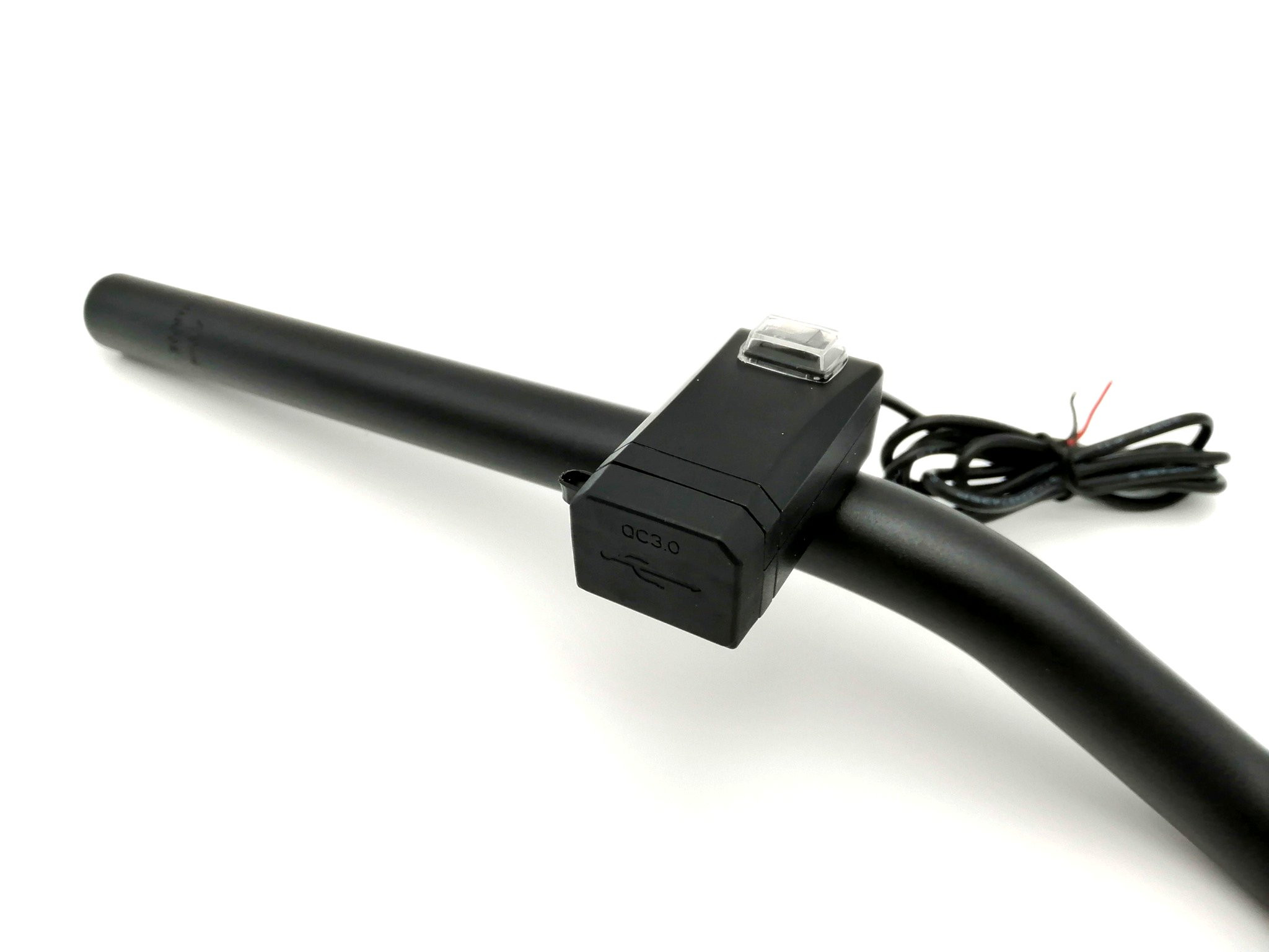 Prise USB double charge rapide 3.0A étanche multi-fixation Brazoline - vue 3