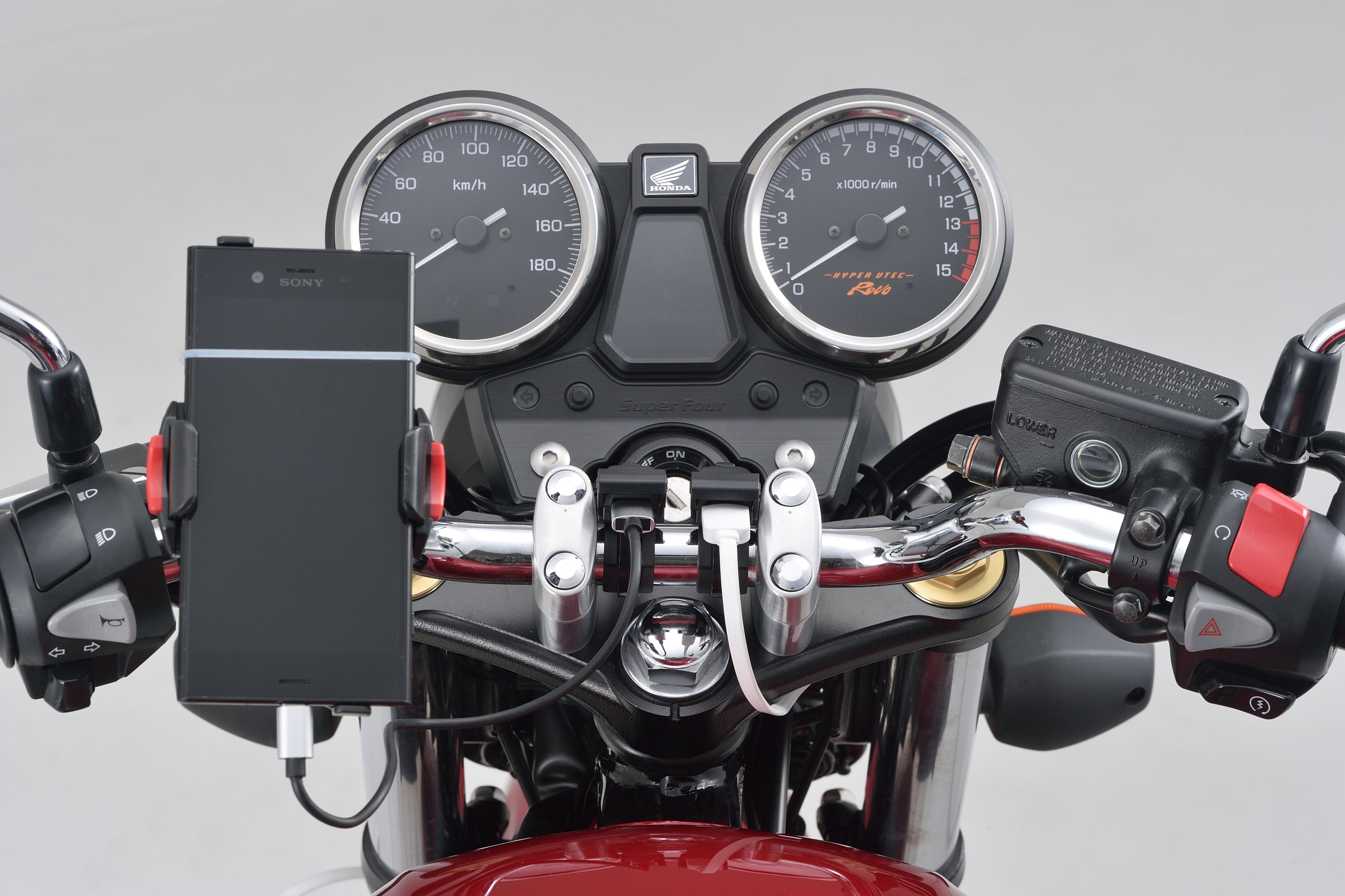 Usb "type-a" 2PORTS 2.4AX 2 - Daytona - vue 3
