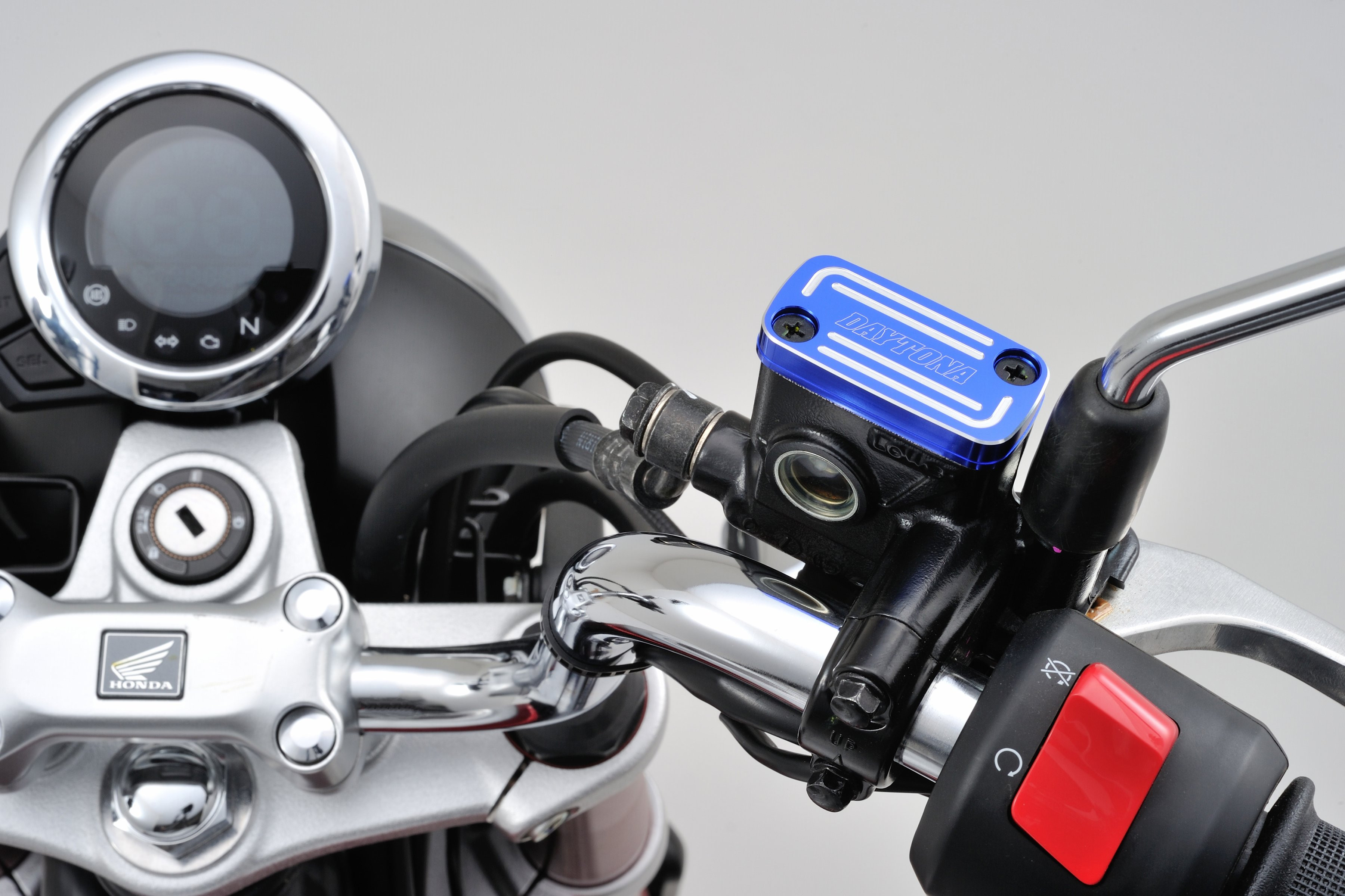Bouchon de maître-cylindre Honda H Monkey 125 CNC bleu Daytona - vue 3