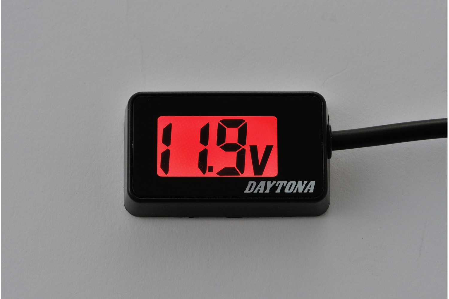 DAYTONA Voltmètre affichage numérique de tension batterie - vue 3