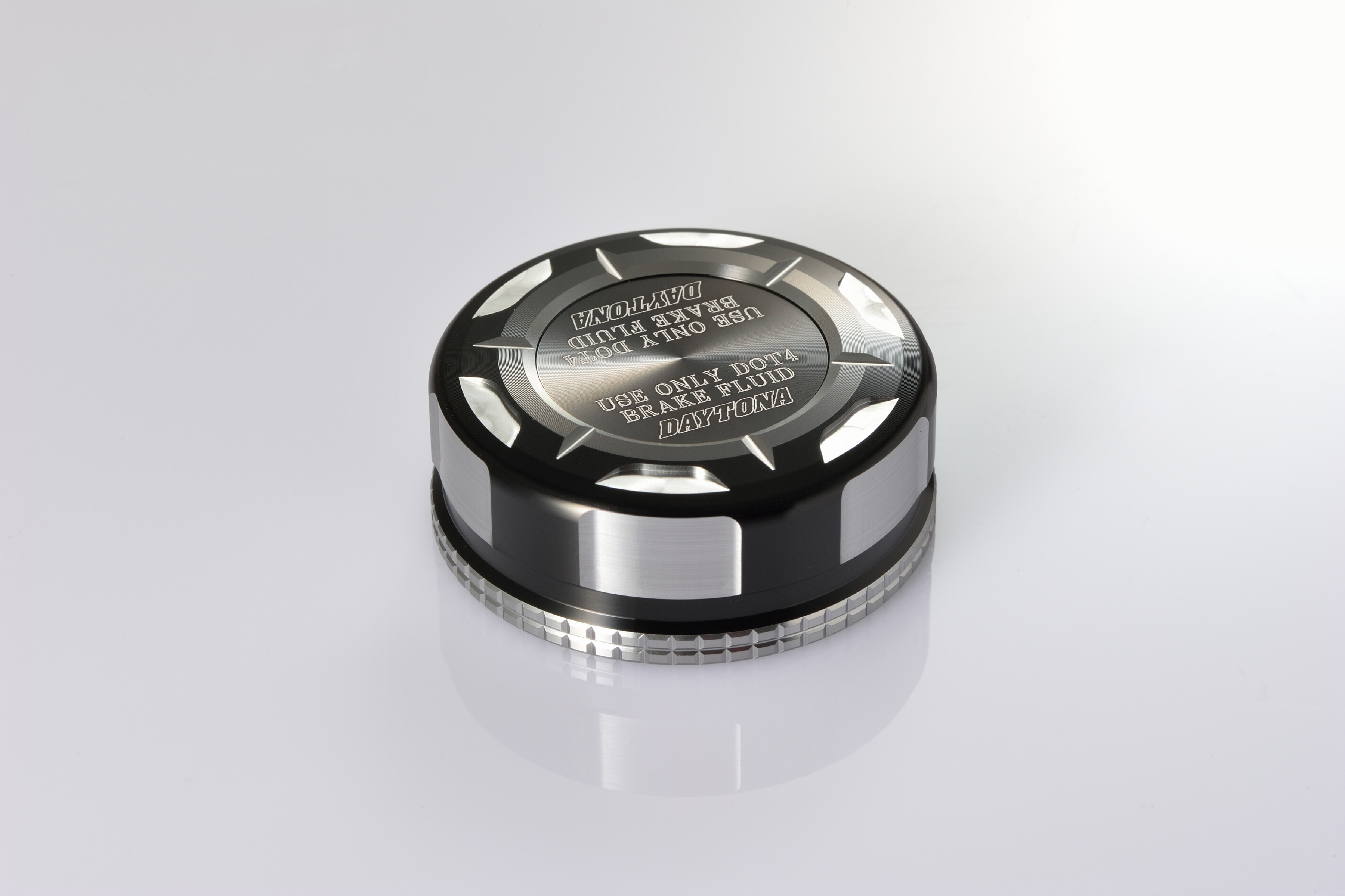 Bouchon de réservoir DAYTONA MCL TKM argent NISSIN42 - vue 2