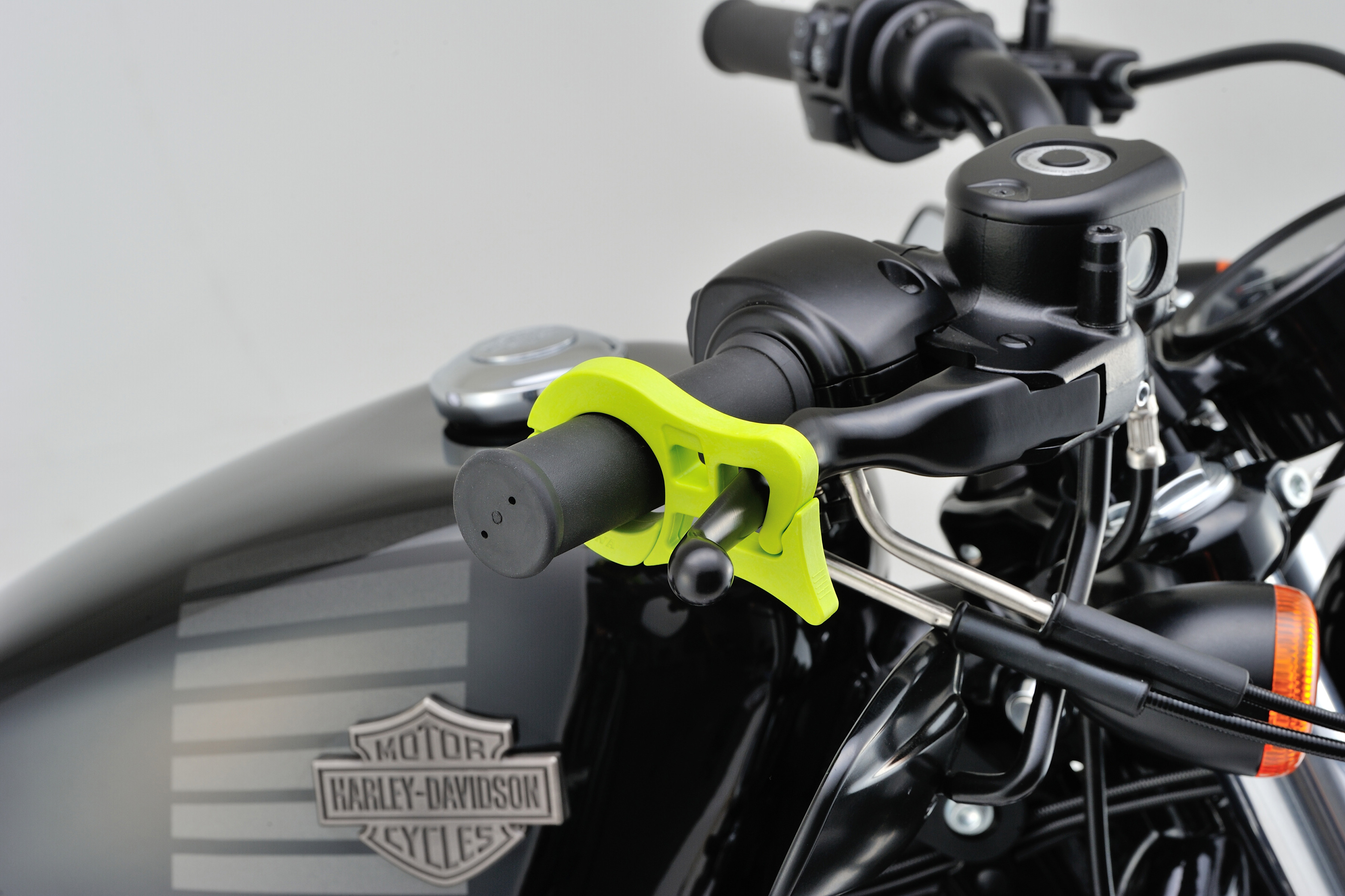 Antivol blocage à levier avant type grip clamp vert Daytona - vue 2