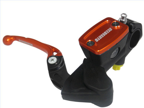 Maître-cylindre de frein radial ACCOSSATO réservoir intégré rabattable piston 10,5 mm - vue 2