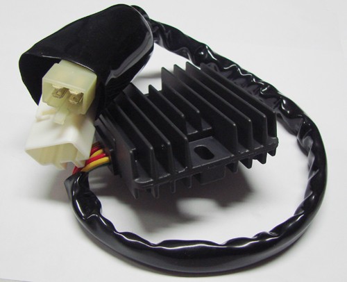 Régulateur de tension TOURMAX adapté Honda - vue 2