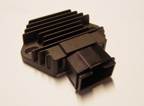 Régulateur de tension TOURMAX adapté HONDA