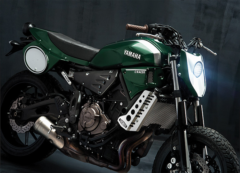 Plaque numéros de selle C-RACER Yamaha XSR 700 - vue 2