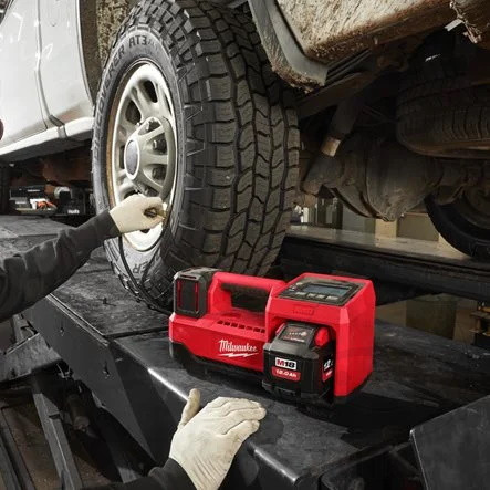 Compresseur à batterie 18 V Milwaukee Solo - vue 2