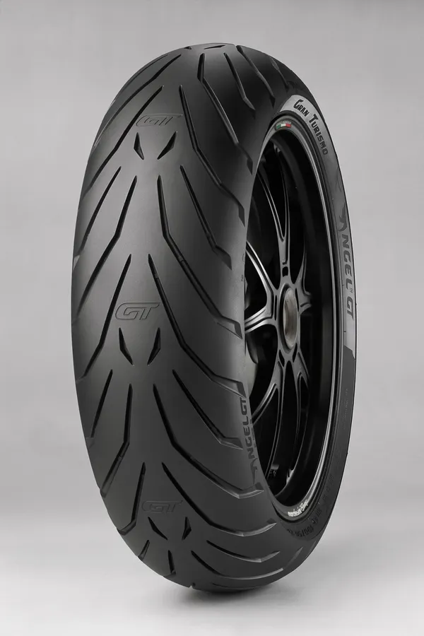 Pneu arrière Pirelli Angel GT