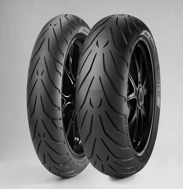 Pneu Pirelli Angel GT arrière - vue 2