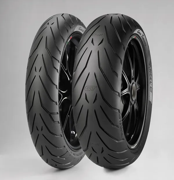 Pneu Pirelli Angel GT arrière - vue 3