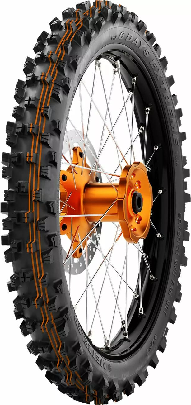 Pneu Metzeler MCE 6D Extreme Soft MST 90/90-21 54M TT - vue 2