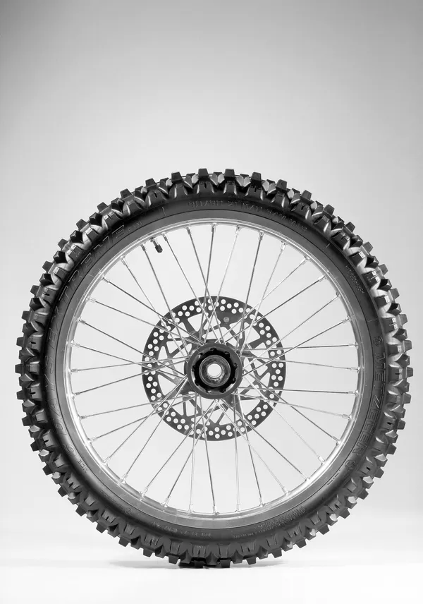 Pneu Metzeler MCE 6D EXE 120/90-18 65M TT arrière M+S medium - vue 3
