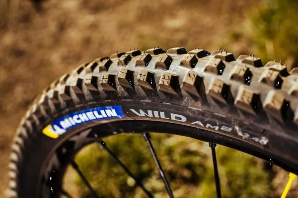Pneu arrière Michelin Wild AM² Competition 27,5" x 2,40 - vue 4