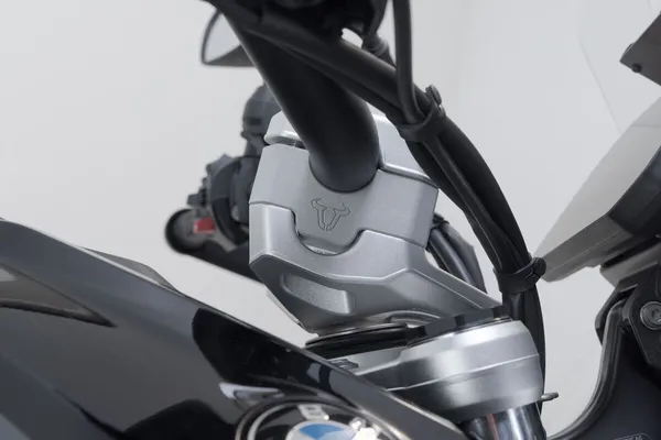 Rehausse de guidon 30 mm SW-MOTECH