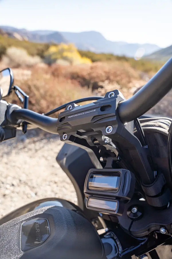 PERFORMANCE MACHINE Phatbar & Riser Kit BO 11.5RIS Guidon - vue 6