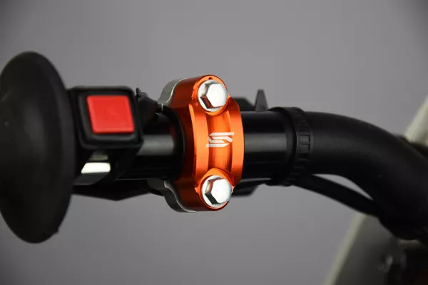 Barre de rotation universelle CLMP or SCAR RACING - vue 2