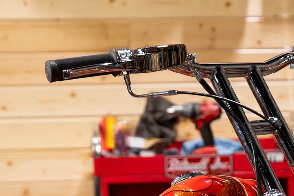 Commande de gaz 1" Whiskey Biltwell - vue 3