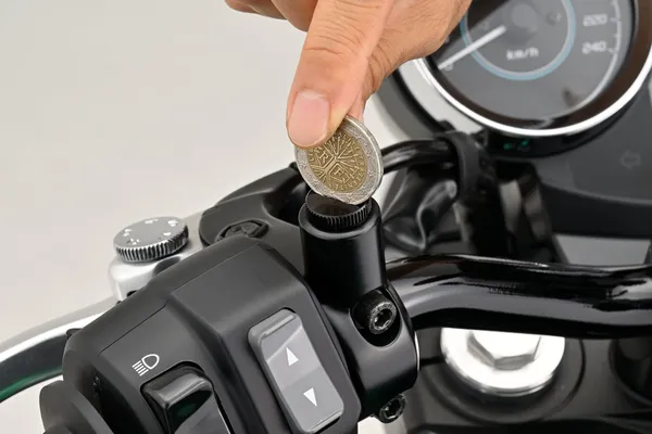 Boulon de fixation rétroviseur DAYTONA - vue 4