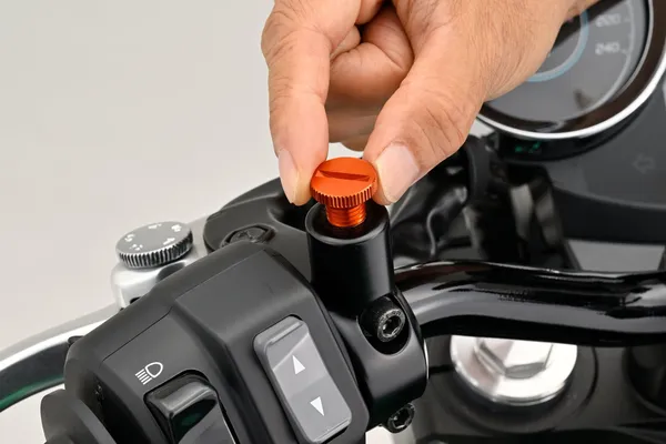 Boulon de fixation rétroviseur DAYTONA - vue 4