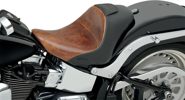 Selle solo en cuir Renegade Lariat SADDLEMEN - vue 2