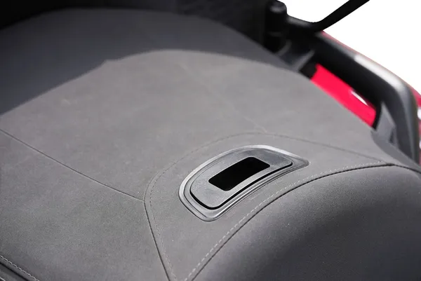 Plaque de comblement pour selle Show Chrome - vue 2