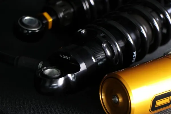 Amortisseurs avant Ohlins Shocks HD ST-Glide/E-Glide/R-G - vue 2