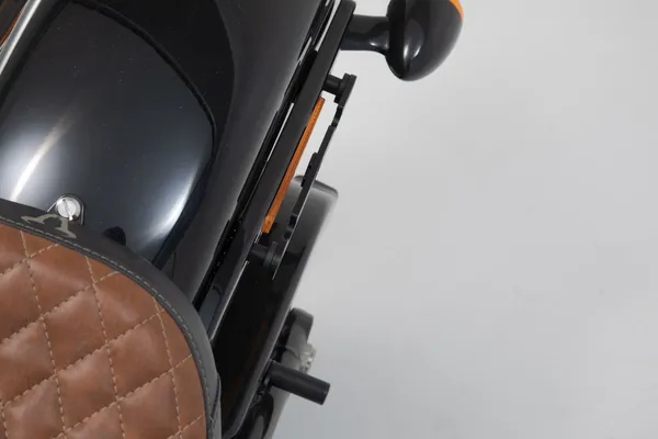Support latéral SLH SW-MOTECH - vue 3