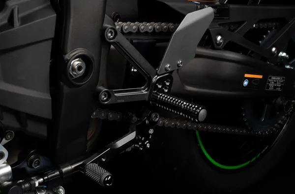 Rearset FXR noir Kawasaki - vue 3