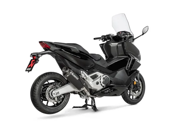 Silencieux Slip-On Line Akrapovic - vue 3
