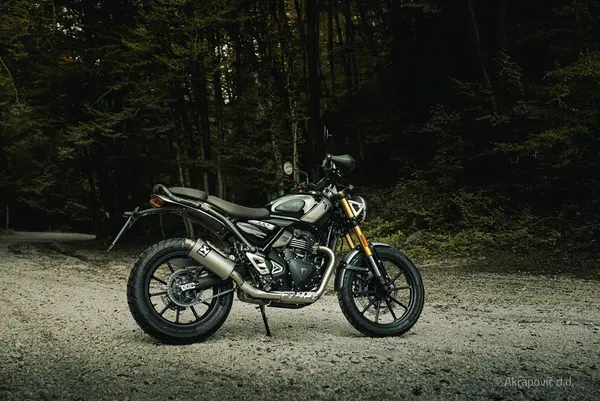 Silencieux Akrapovic slip-on titane Triumph SPE - vue 5