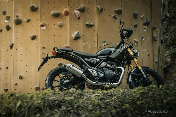 Silencieux Akrapovic slip-on titane Triumph SPE - vue 6