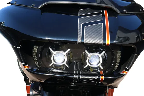 Phare Crossfire Paul Yaffe Bagger Nation - vue 2
