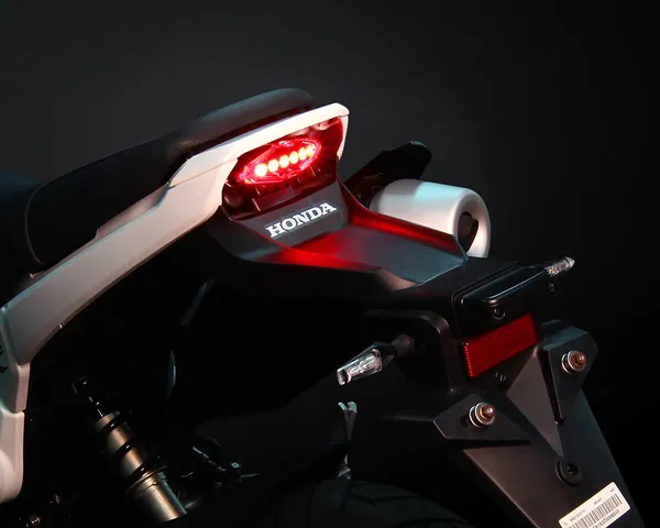 Feu arrière LED rouge KOSO NORTH AMERICA - vue 4