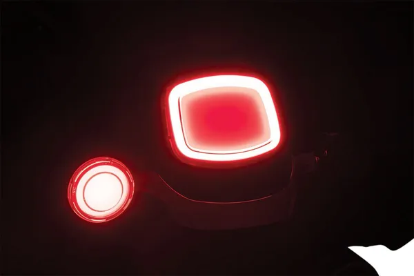 Clignotants arrière LED Tracer Conversions KURYAKYN - vue 3