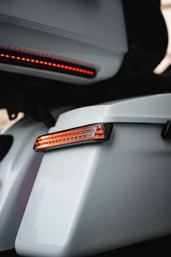 Feux de sacoche LED ProBEAM® BAGZ™ Custom Dynamics - vue 4
