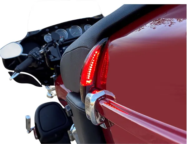 Feux LED séquentiels CUSTOM DYNAMICS pour dossier de selle Tour Pak - vue 2