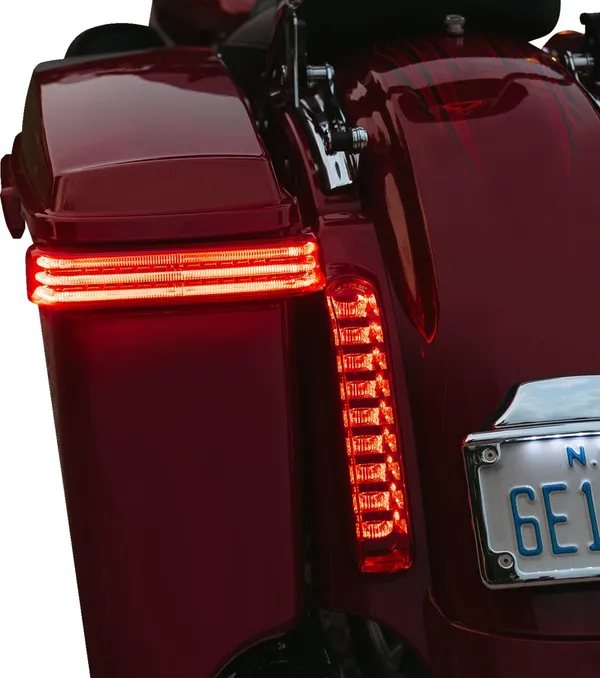 Feux de sacoche ProBEAM LED séquentiels BAGZ Custom Dynamics - vue 3