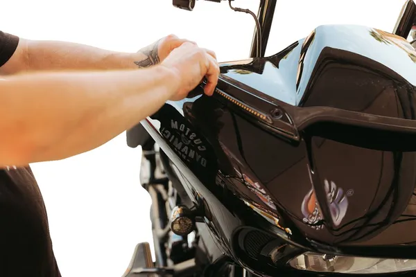 Bandeau de pare-brise LED dynamique Genesis 4 pour Road Glide CUSTOM DYNAMICS - vue 3