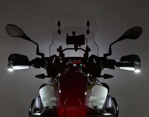 Kit d'éclairage de sécurité haute visibilité DENALI 4-en-1 T3 Ultra-Viz - vue 2