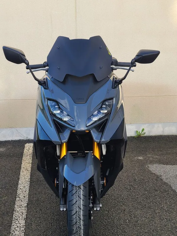 Pare-brise Bullster pour scooter - vue 3