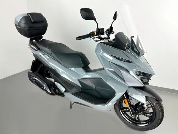 Pare-brise touring WRS Sym Jet X12 - vue 6