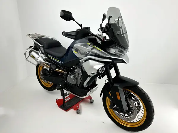 Pare-brise standard CFMoto 800 WRS - vue 4