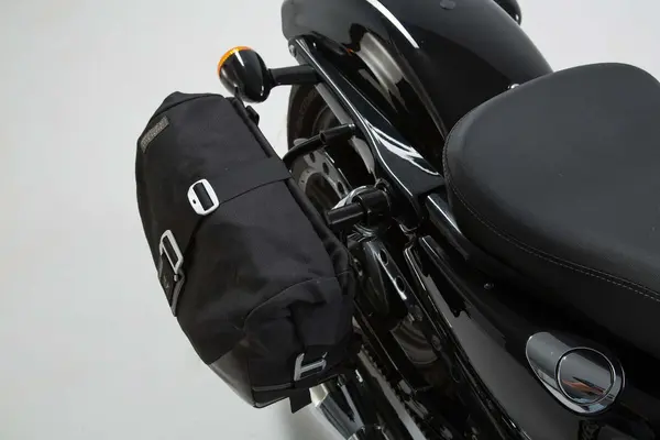SW-MOTECH LC side bag sys legend noir - vue 2