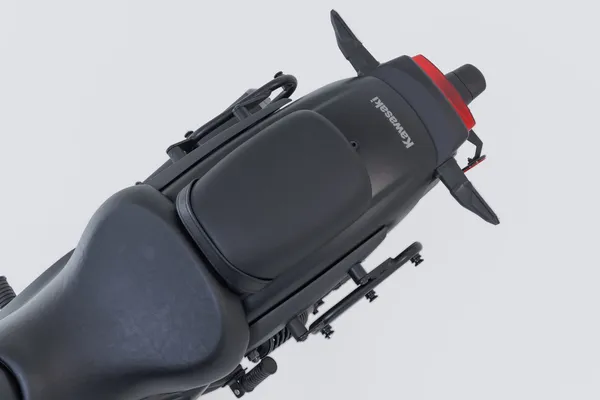 Support latéral SLC gauche SW-MOTECH - vue 2