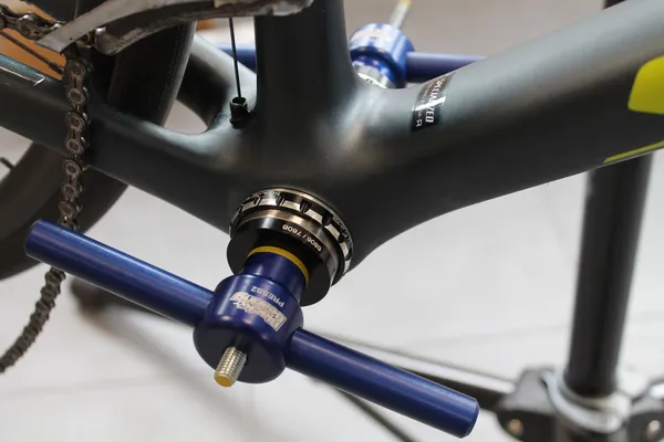 Outil pro presse à roulements BLACK BEARING malette complète avec 2 presses et 34 cales aluminium CNC anodisé - vue 5