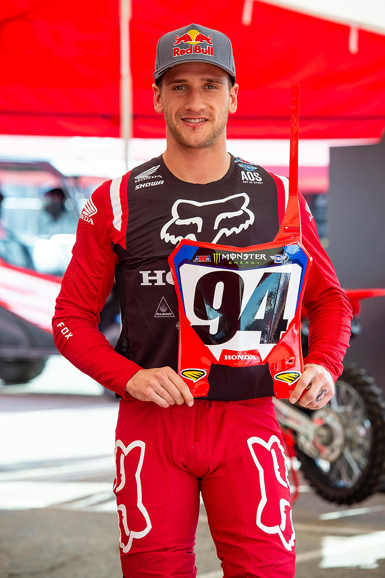 Plaque numéro frontale Cycra Stadium Honda CRF rouge - vue 5