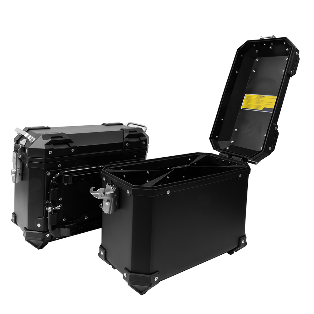 Valises latérales noires plastique 28L X-PLOR vendues par paire avec fixations - vue 2