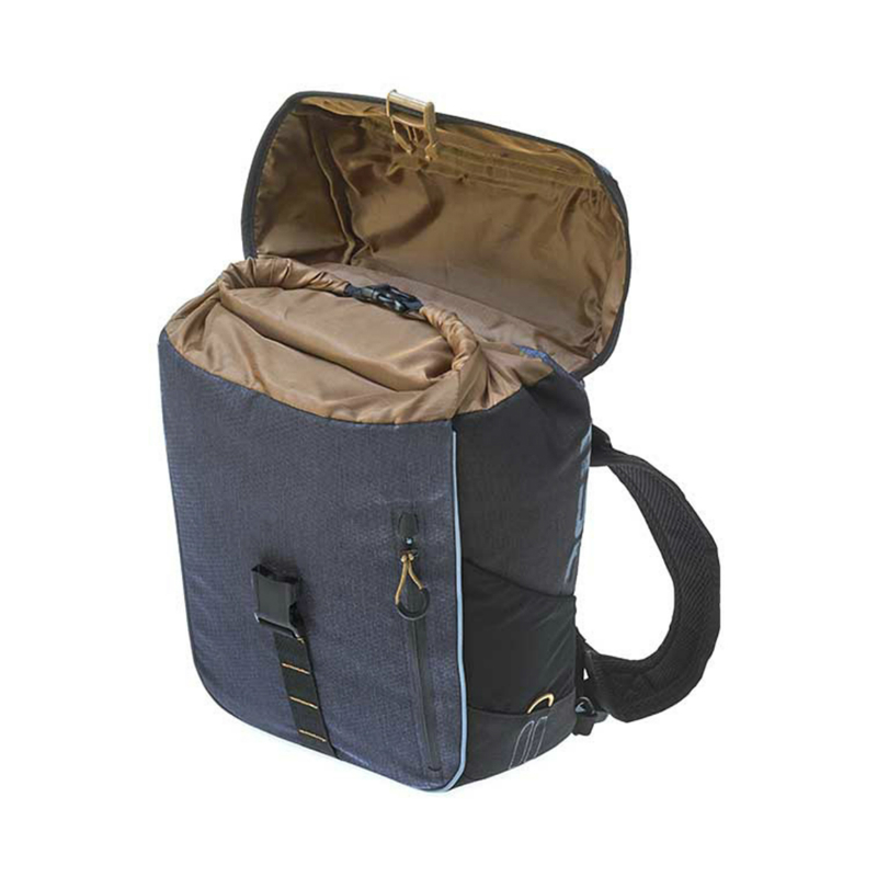 Sacoche arrière Basil Miles 17L système Hook-On waterproof bleu-noir (44x14x31 cm) - vue 4